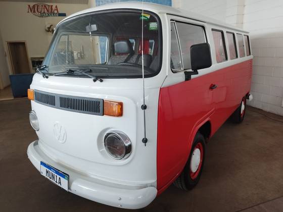 VOLKSWAGEN KOMBI 1.6 STD 8V GASOLINA 3P MANUAL VOLKSWAGEN KOMBI 1.6 STD 8V GASOLINA 3P MANUAL